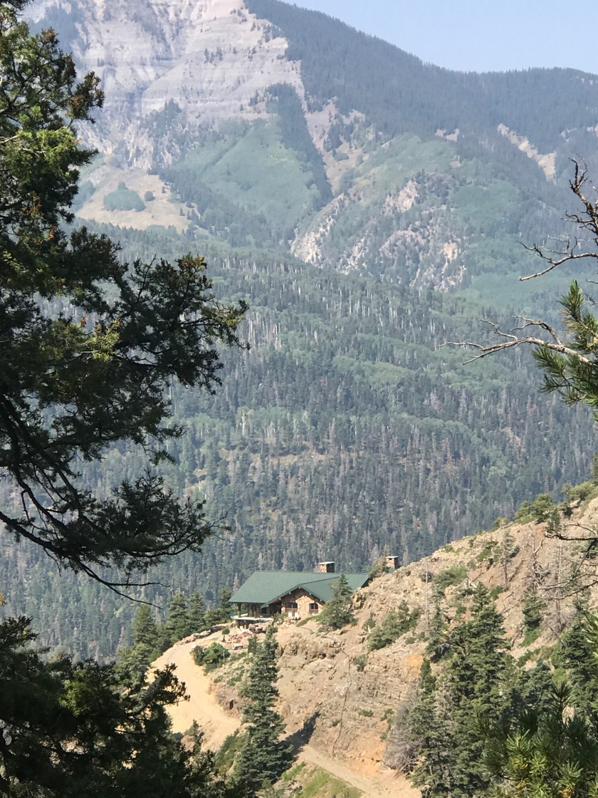 B8E87C9B-569E-488F-B4F6-24E831B92B55